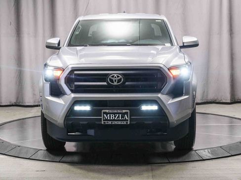 Used 2025 Toyota Tacoma SR5 RWD image 6