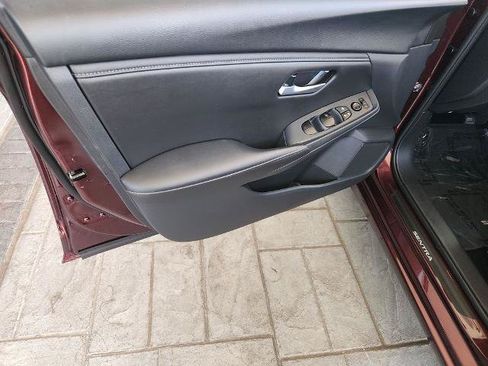 Certified 2025 Nissan Sentra SV FWD image 28