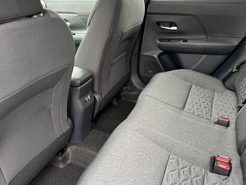 New 2025 Nissan Kicks SV w/ Illumination Package image 9