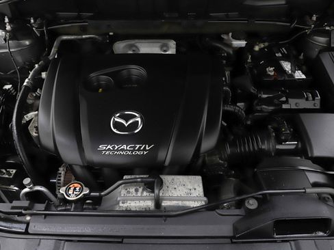 Used 2018 Chevrolet Silverado 1500 LT w/ All Star Edition image 28