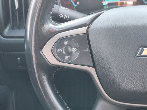 Used 2018 Chevrolet Colorado Z71 image 24
