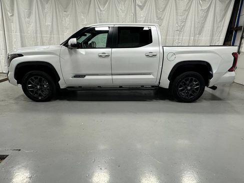 Used 2026 Toyota Tundra Platinum AWD/4WD image 4