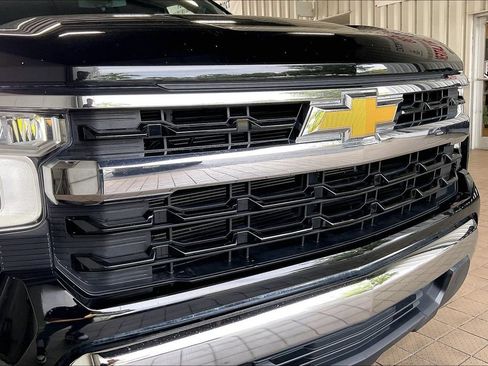Used 2025 Chevrolet Silverado 1500 LT RWD image 26