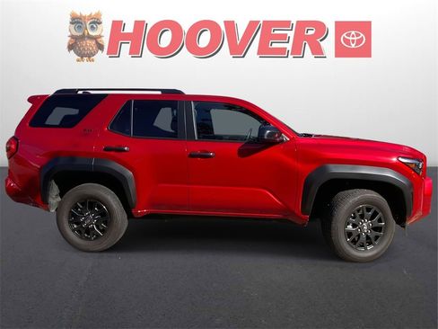 Used 2025 Toyota 4Runner SR5 image 2