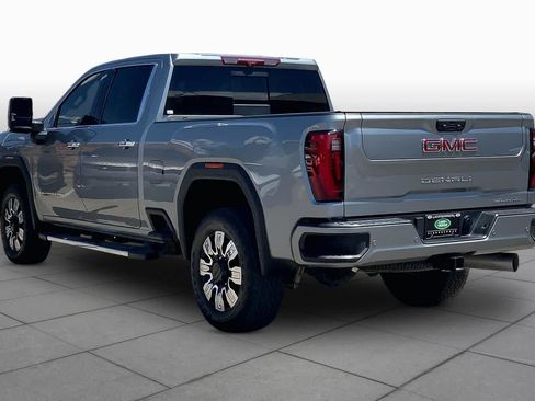 Used 2025 GMC Sierra 2500 Denali w/ Denali Reserve Package AWD/4WD image 11