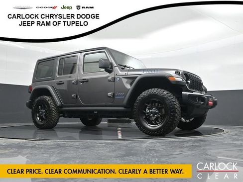 Used 2025 Jeep Wrangler Sport image 55