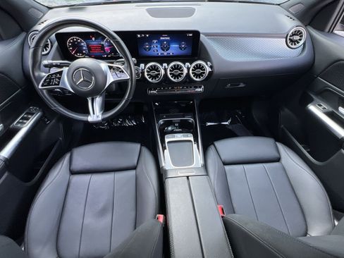 Used 2025 Mercedes-Benz GLA 250 4MATIC image 13