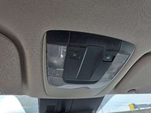 Used 2023 Kia Sorento LX FWD image 9