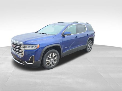 Certified 2023 GMC Acadia SLE w/ Driver Convenience Package FWD image 7