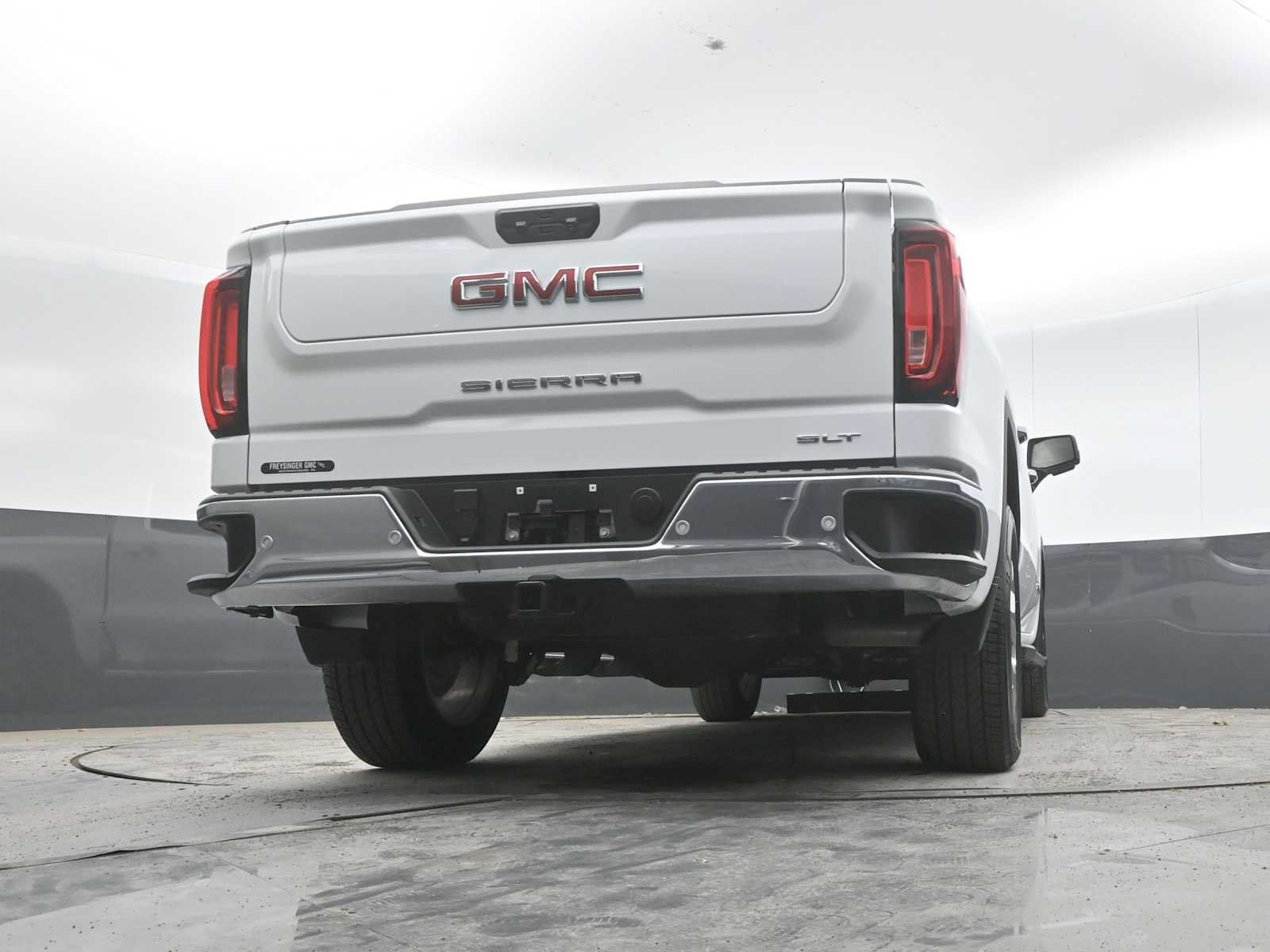 Used 2024 GMC Sierra 1500 SLT w/ SLT Premium Plus Package AWD/4WD image 46