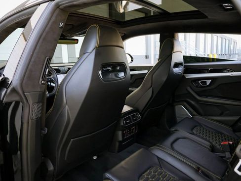 Used 2019 Lamborghini Urus image 34