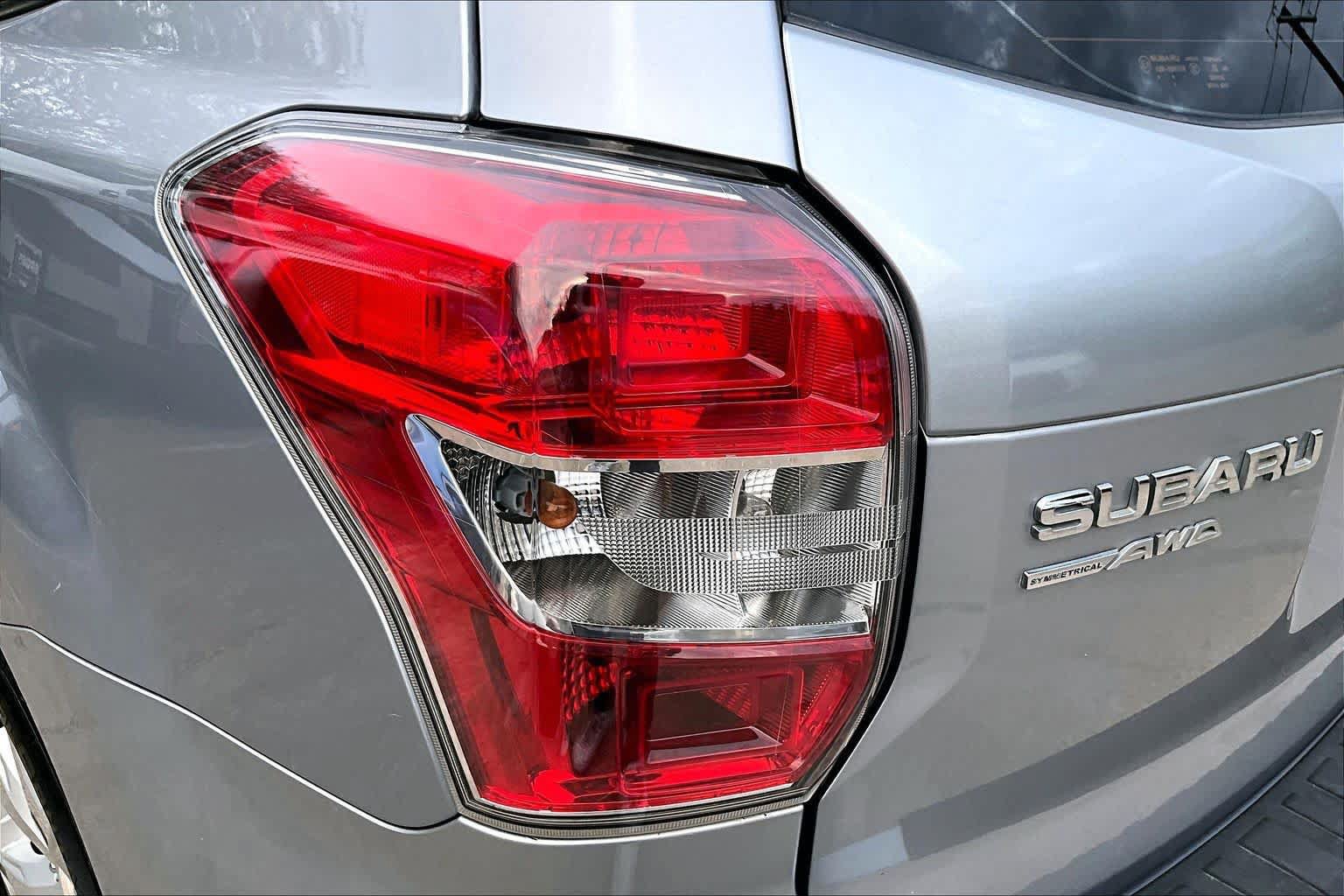 Used 2015 Subaru Forester 2.5i w/ Alloy Wheel Package AWD/4WD image 26