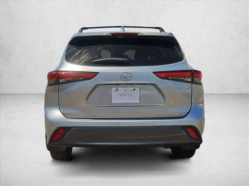 Used 2020 Toyota Highlander Limited AWD/4WD image 6