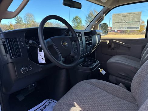 New 2025 Chevrolet Express 2500 image 17