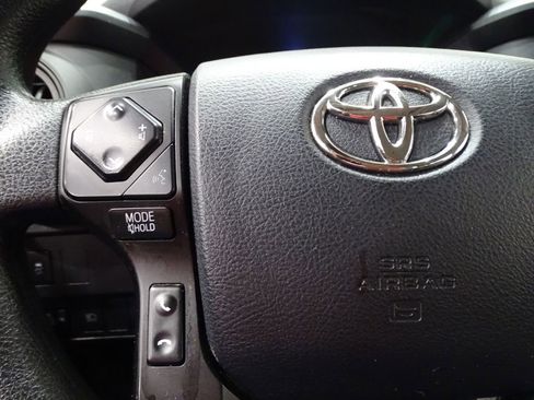 Used 2023 Toyota Tacoma SR image 22