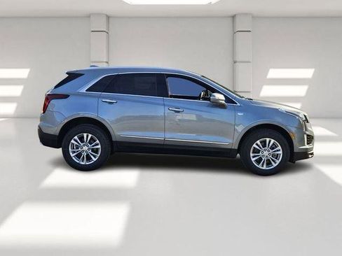 New 2026 Cadillac XT5 Luxury image 11