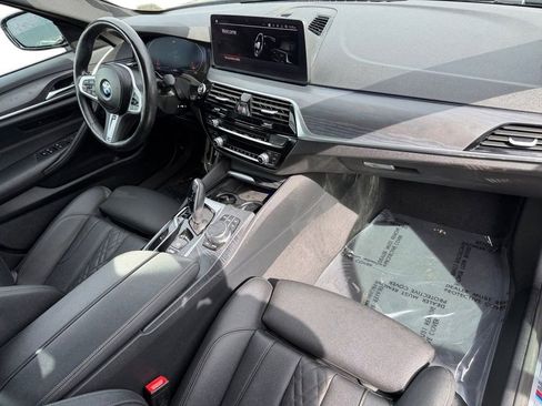 Used 2023 BMW 530i w/ M Sport Package image 28
