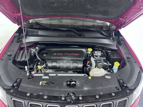 Used 2020 Jeep Compass Trailhawk AWD/4WD image 47