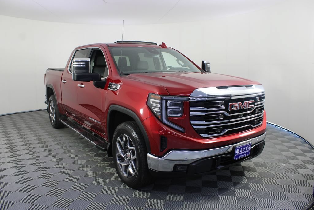 Used 2025 GMC Sierra 1500 SLT w/ SLT Premium Plus Package AWD/4WD image 30