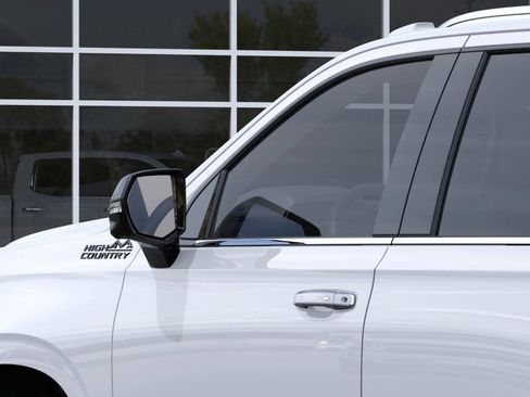 New 2026 Chevrolet Tahoe High Country AWD/4WD image 12