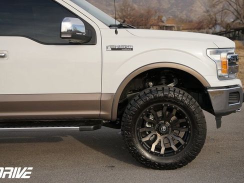 Used 2020 Ford F150 Lariat image 13