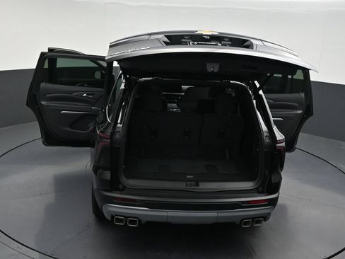 Certified 2026 Chevrolet Traverse LT FWD image 41