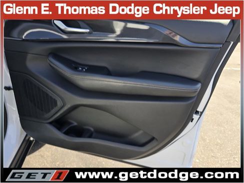 Used 2023 Jeep Grand Cherokee Altitude RWD image 35
