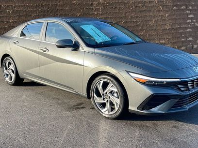 Certified 2025 Hyundai Elantra Limited