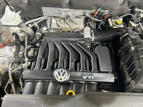Used 2023 Volkswagen Atlas SEL AWD/4WD image 31