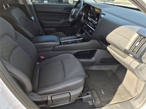 Certified 2025 Nissan Pathfinder SV w/ Cargo Package image 11