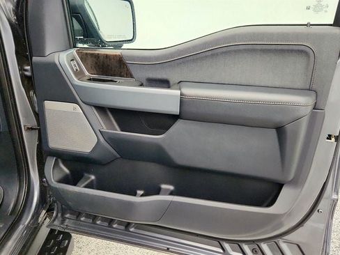 Used 2022 Ford F150 Lightning Lariat AWD/4WD image 24