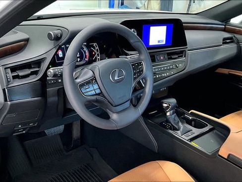 Used 2023 Lexus ES 350 w/ Premium Package image 17