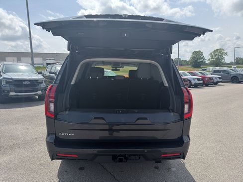 New 2026 Ford Expedition Active RWD image 19