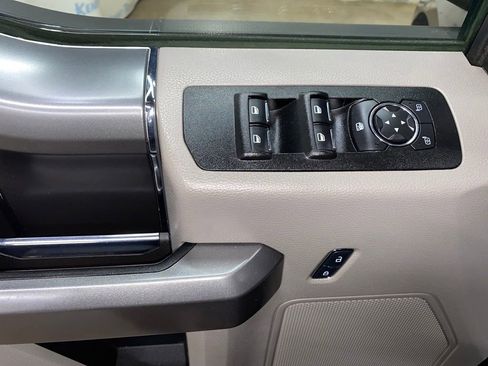 Used 2017 Ford F150 XLT w/ Equipment Group 302A Luxury image 30