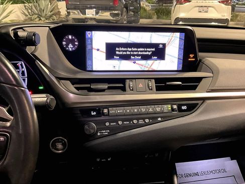 Used 2019 Lexus ES 350 image 6