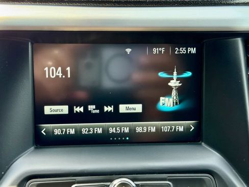 Used 2019 GMC Acadia SLE FWD image 19