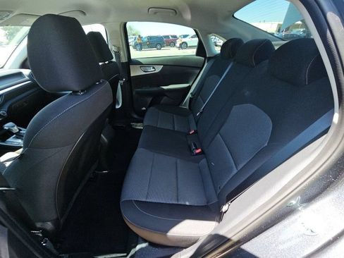Used 2023 Kia Forte LXS w/ LXS Technology Package FWD image 24