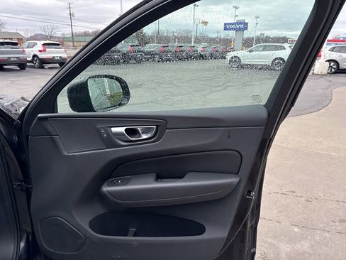 Certified 2024 Volvo XC60 B5 Core w/ Protection Package Premier image 31