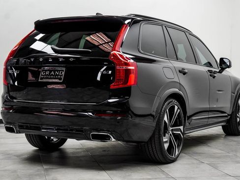 Used 2021 Volvo XC90 T6 R-Design w/ Advanced Package image 12