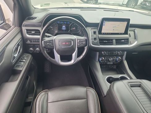 Certified 2021 GMC Yukon SLT w/ SLT Luxury Plus Package RWD image 10