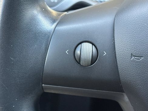Used 2019 Tesla Model 3 Standard Range Plus RWD image 33