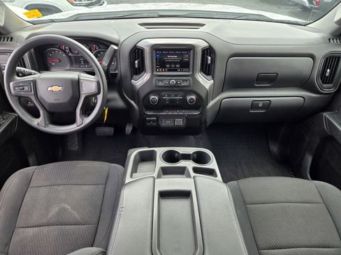 Used 2020 Chevrolet Silverado 1500 Custom w/ Custom Value Package RWD image 13