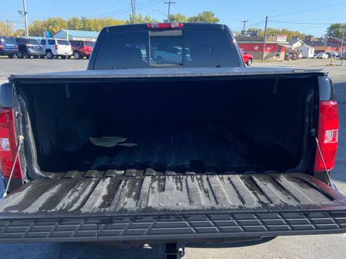Used 2010 Chevrolet Silverado 1500 LTZ w/ Convenience Package AWD/4WD image 18