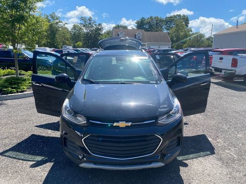 Used 2019 Chevrolet Trax LT w/ Driver Confidence Package image 28
