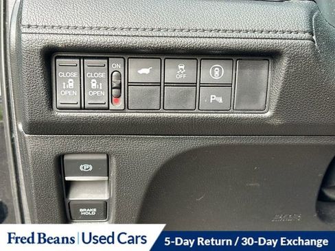 Used 2021 Honda Odyssey Touring image 11