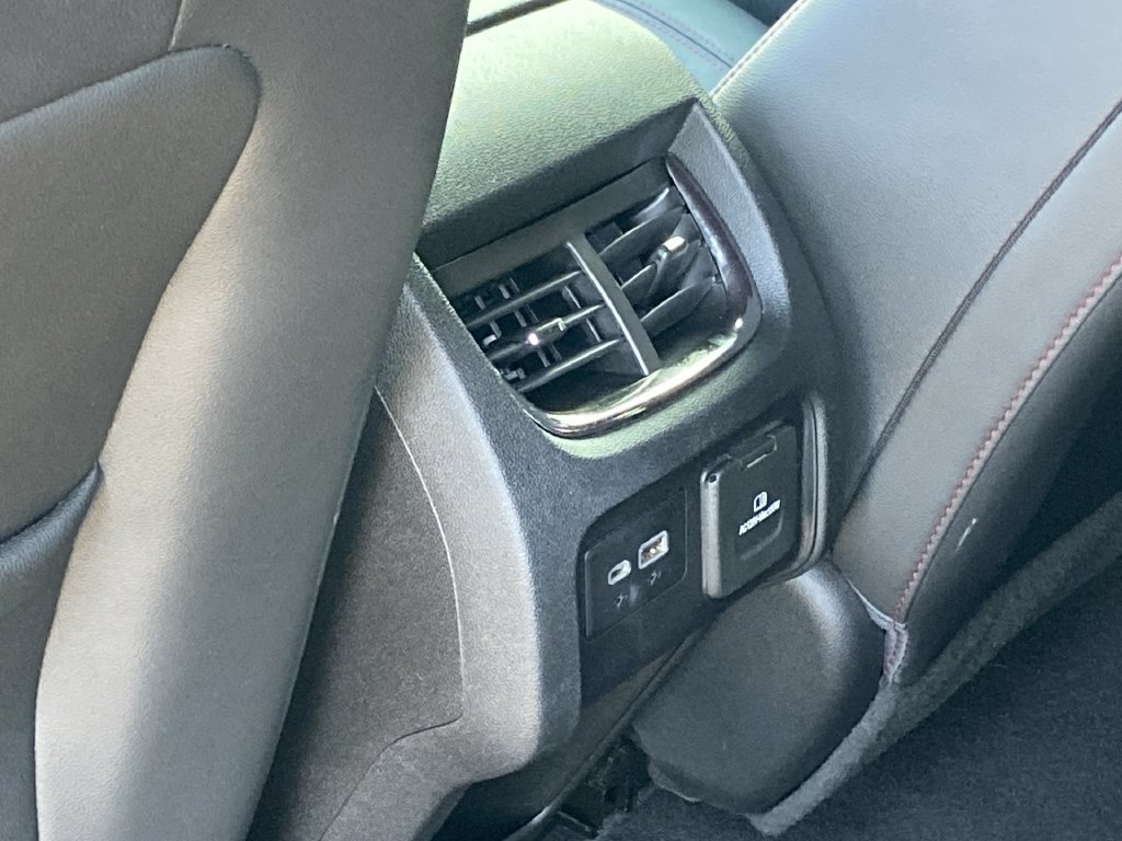 Used 2020 Chevrolet Blazer RS FWD image 17