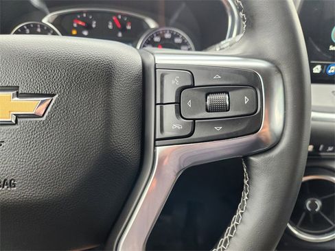 Used 2024 Chevrolet Blazer LT FWD image 30