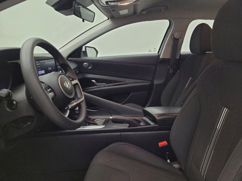 Used 2021 Hyundai Elantra SEL FWD image 17