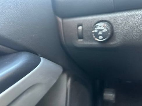 Used 2020 Chevrolet Colorado LT w/ LT Convenience Package RWD image 16
