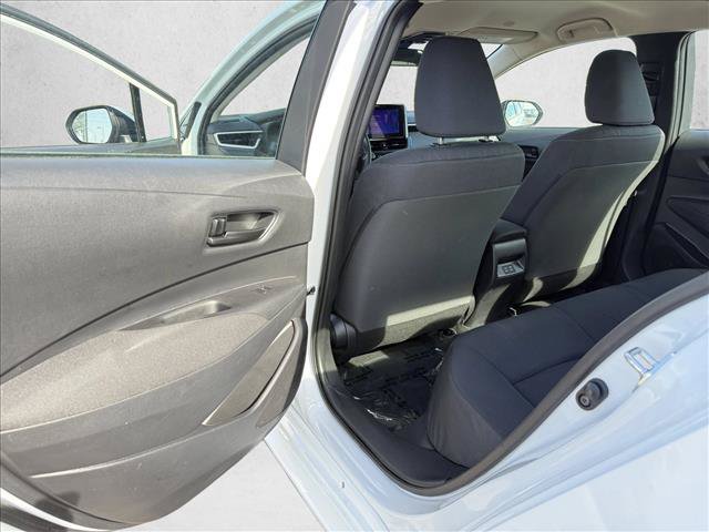 Used 2025 Toyota Corolla LE FWD image 18